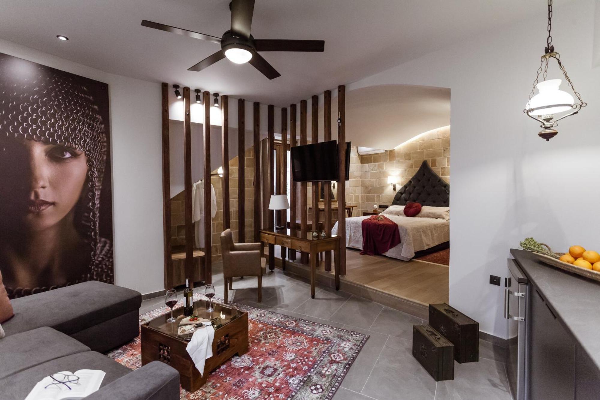 Utopia Luxury Suites - Old Town Rhodes City Екстер'єр фото