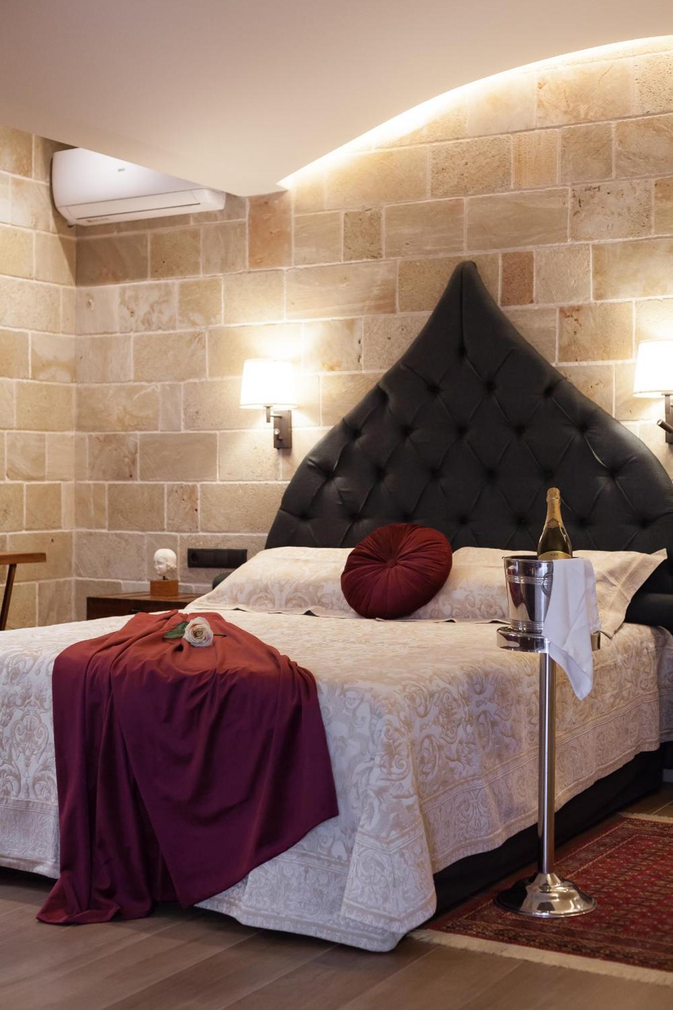 Utopia Luxury Suites - Old Town Rhodes City Екстер'єр фото