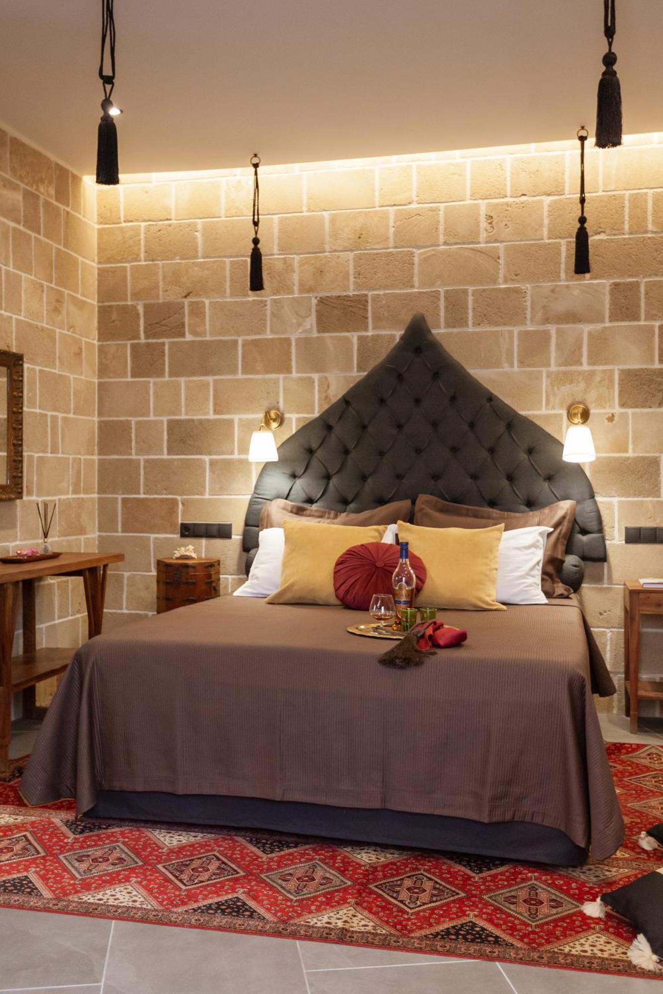 Utopia Luxury Suites - Old Town Rhodes City Екстер'єр фото