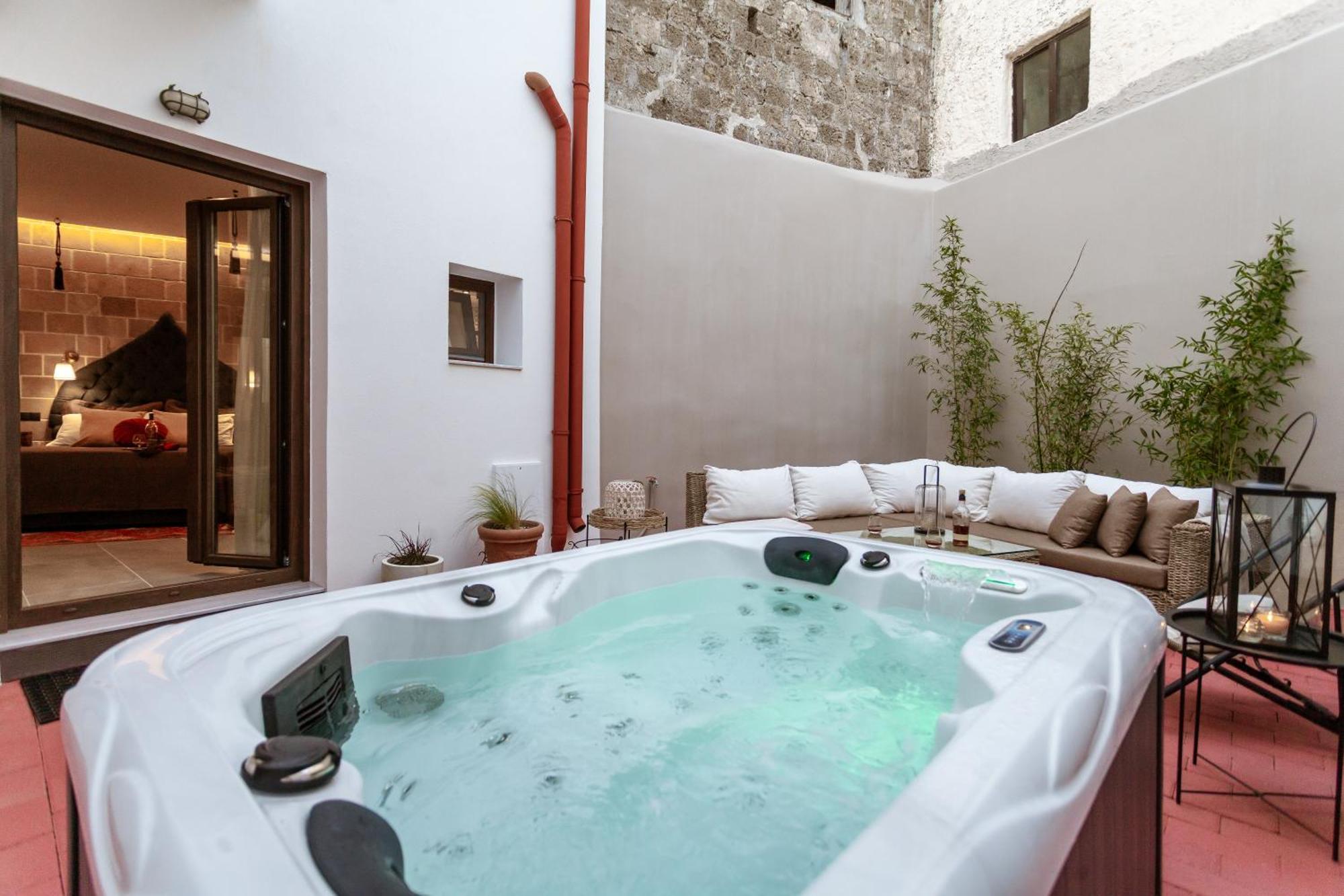 Utopia Luxury Suites - Old Town Rhodes City Екстер'єр фото